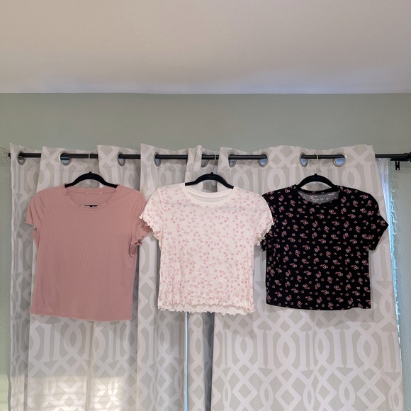 3 top bundle - Picture 1 of 2